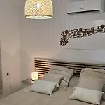 Apartment El *