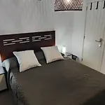 El Apartment