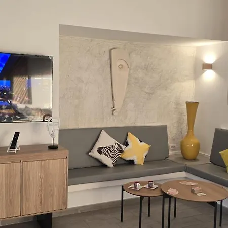 Apartment El