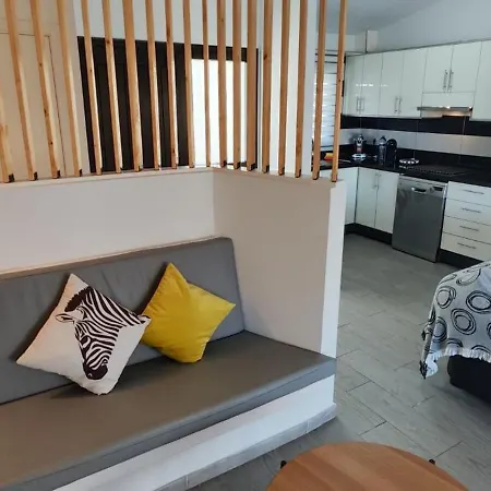 El Apartment *
