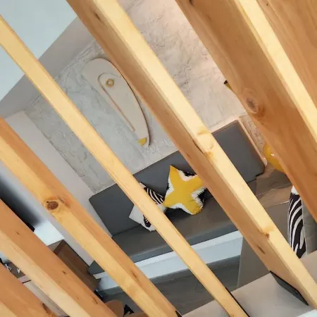 El Apartment