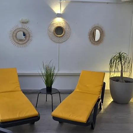El Apartment